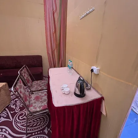 Mahakumbh Tulsi Peeth Ashram Stays Prayagraj Exterior photo